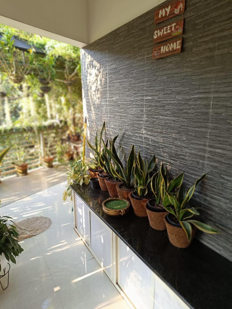 Chaithritha Ladies Homestay Thiruvananthapuram Ngoại thất bức ảnh