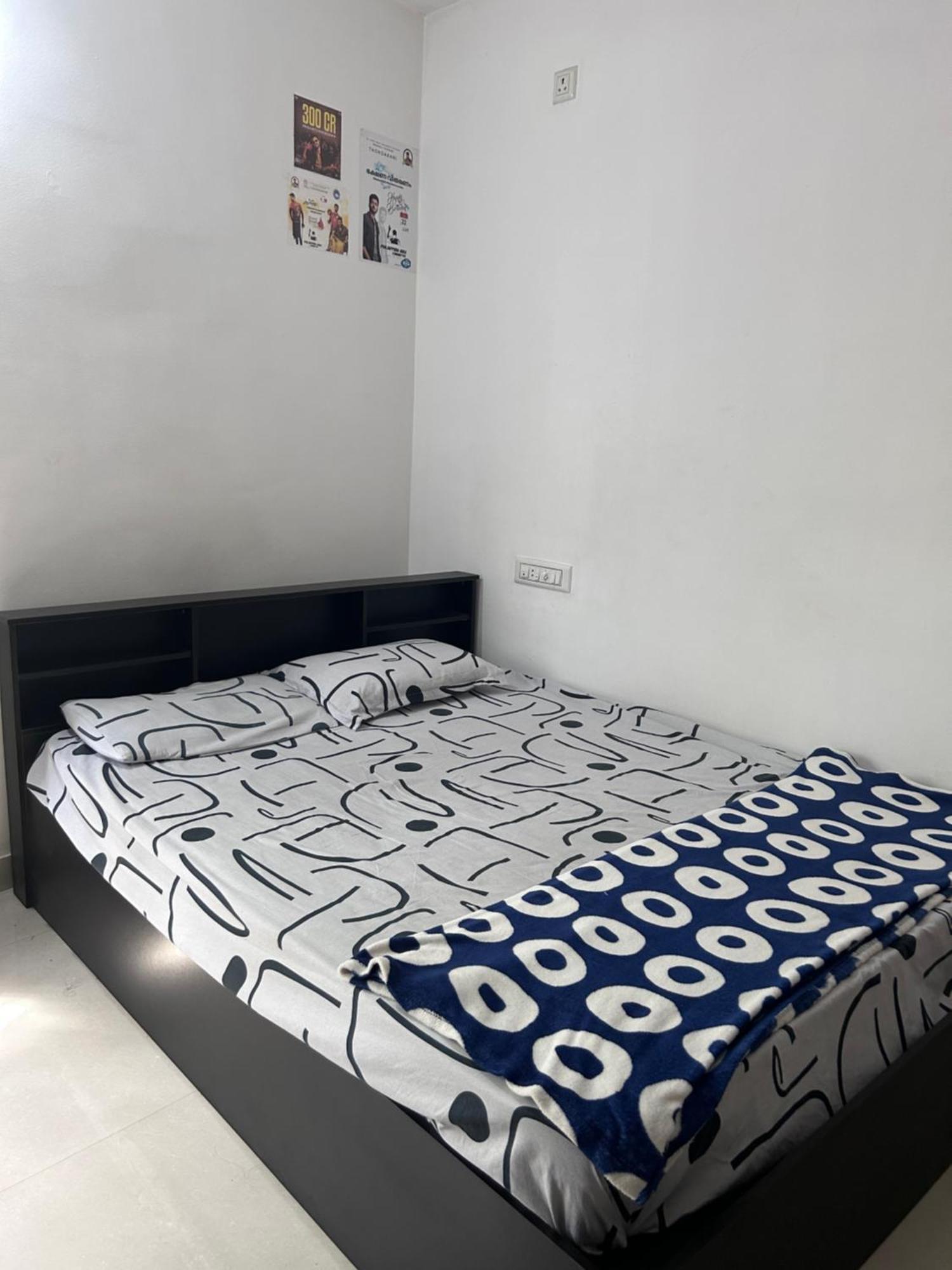 Chaithritha Ladies Homestay Thiruvananthapuram Ngoại thất bức ảnh
