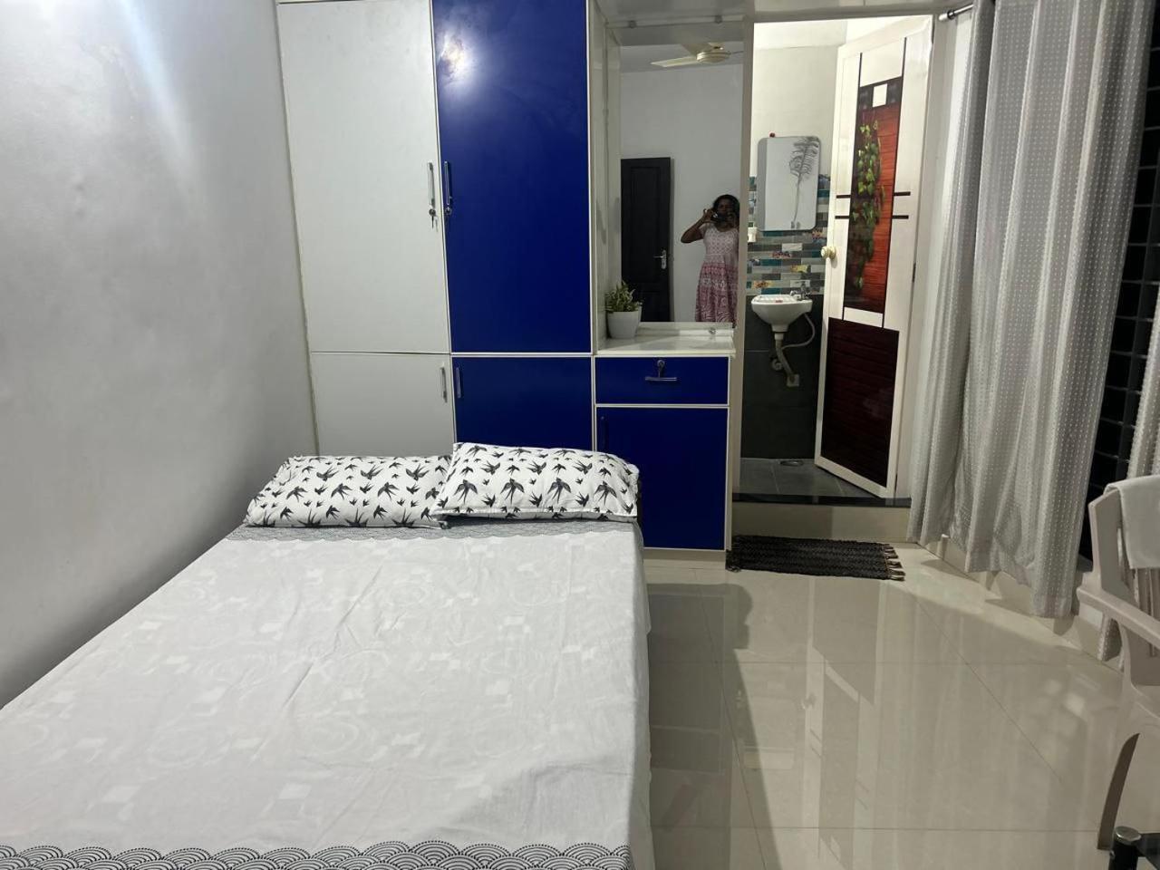 Chaithritha Ladies Homestay Thiruvananthapuram Ngoại thất bức ảnh