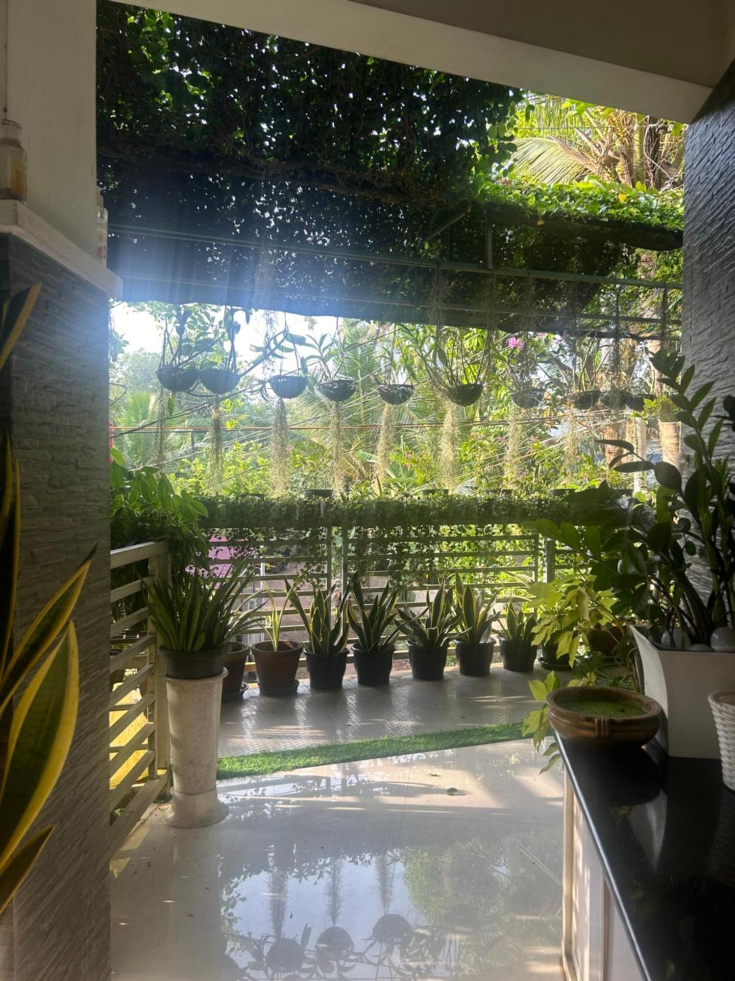 Chaithritha Ladies Homestay Thiruvananthapuram Ngoại thất bức ảnh